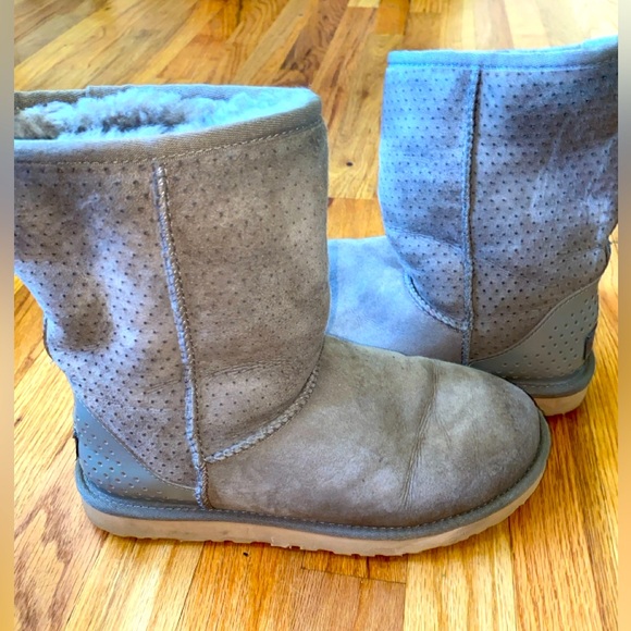 Ugg Classic Short Honeycomb Boots s/n: 1010275 Size 8 Women - Picture 1 of 6